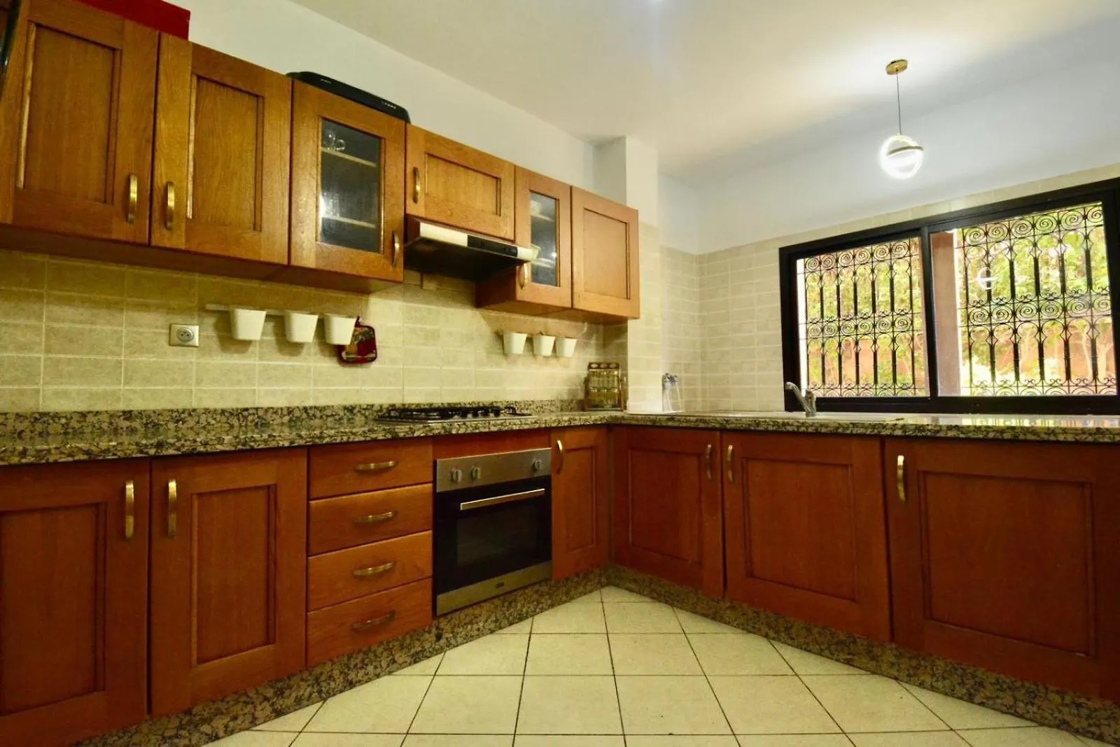 Cozy Rez De Jardin Villa Marakeş